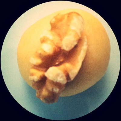 Walnuss-Marzipan-Häufchen vor dem Backen